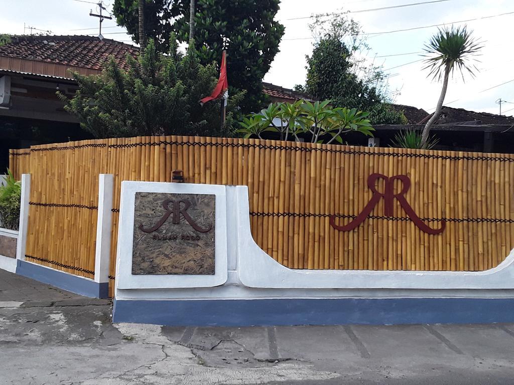 Rumah Roso Homestay Yogyakarta Kültér fotó