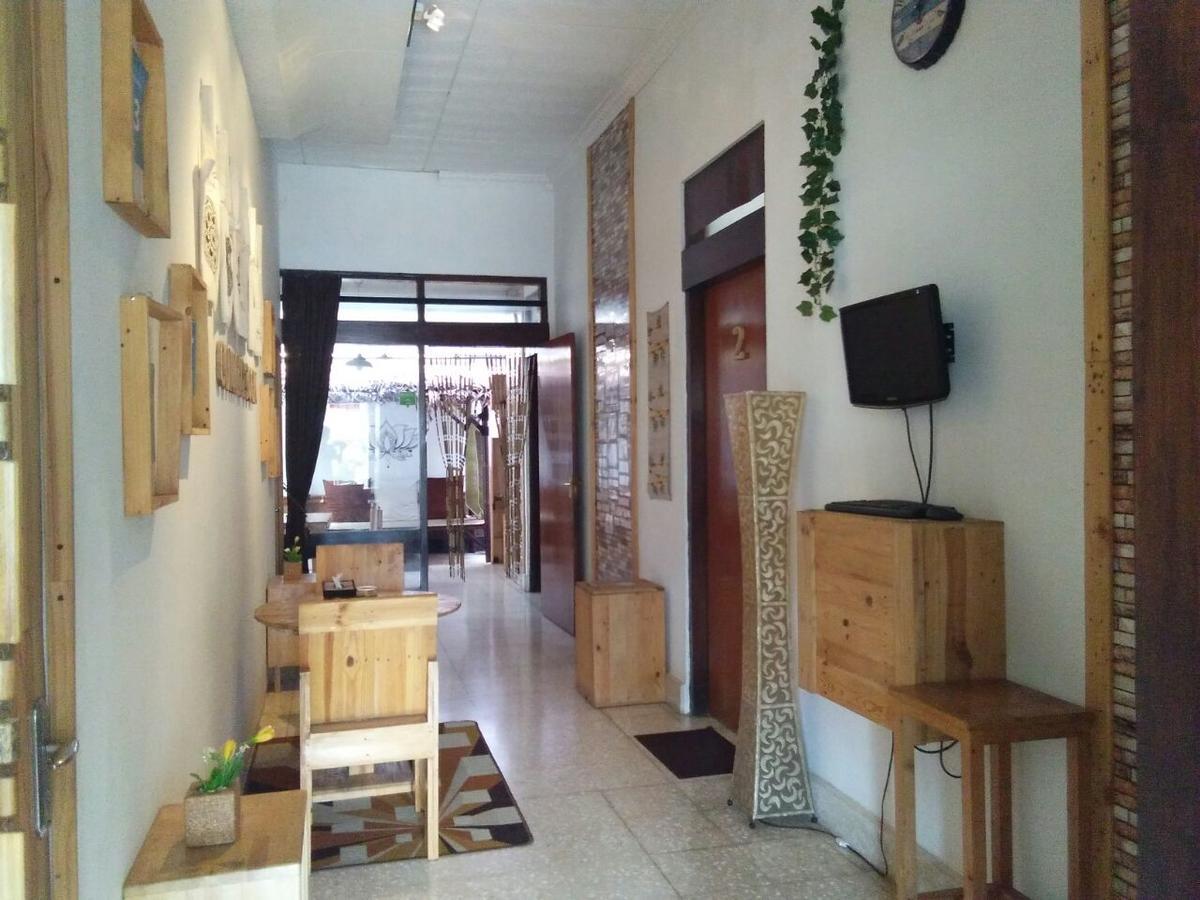 Rumah Roso Homestay Yogyakarta Kültér fotó
